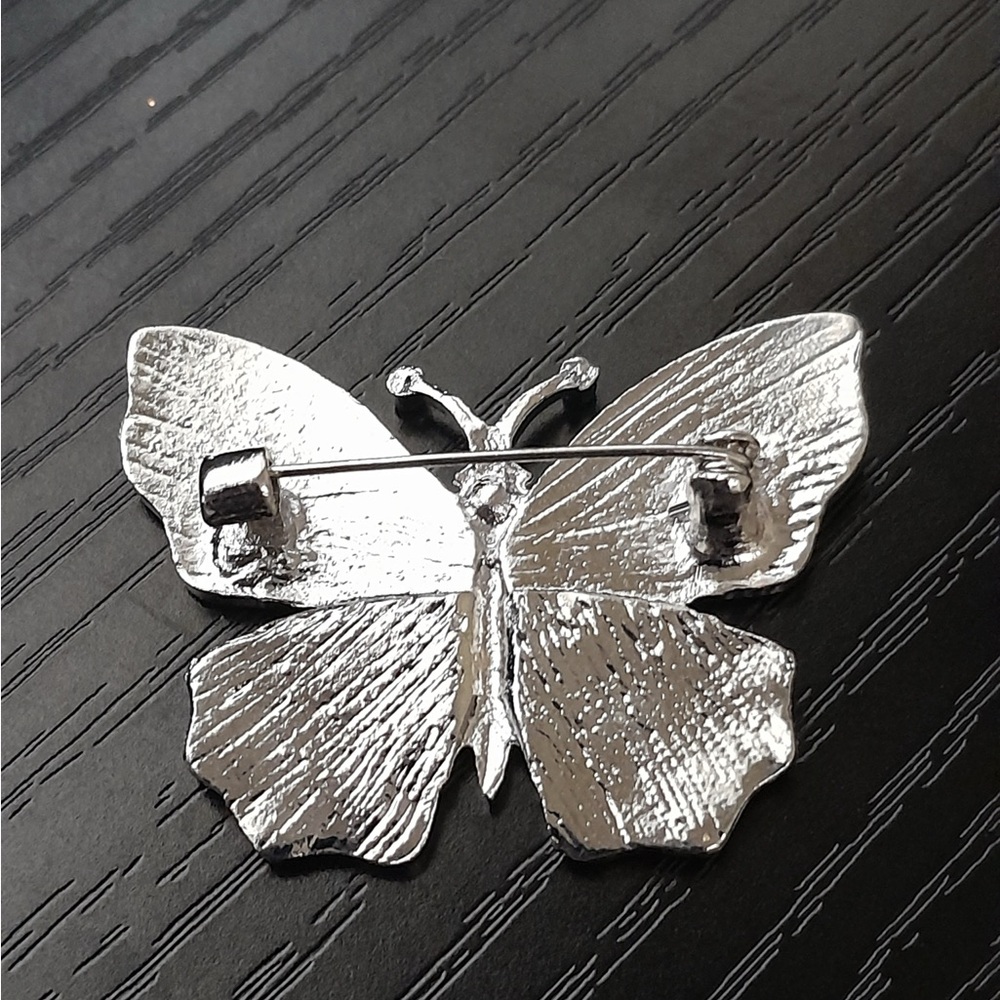 Butterfly Brooch with Rhinestone - Picture 4 of 6